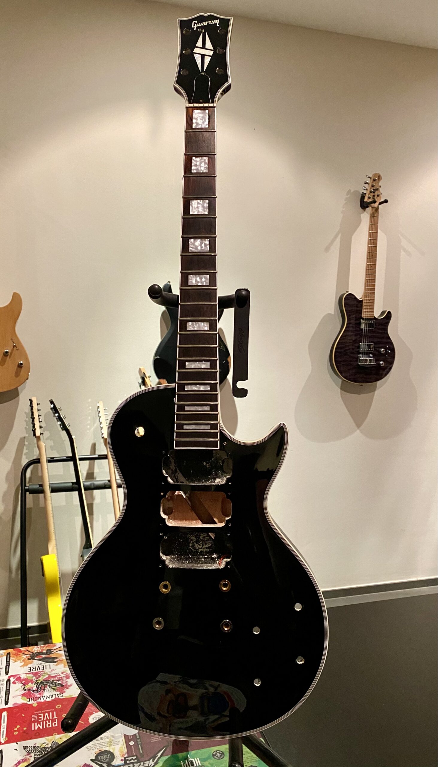 Kurikoni Gwarem Les Paul Custom